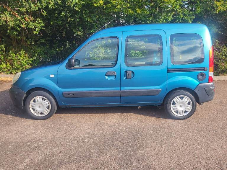 Wav Renault kangoo 1.2 authentique Wheelchair adapted vehicle 