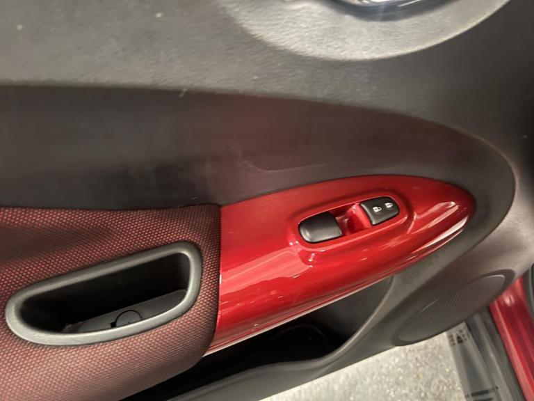 2012 Nissan Juke 1.6 Acenta Premium Euro 5 (s/s) 5dr HATCHBACK Petrol Manual