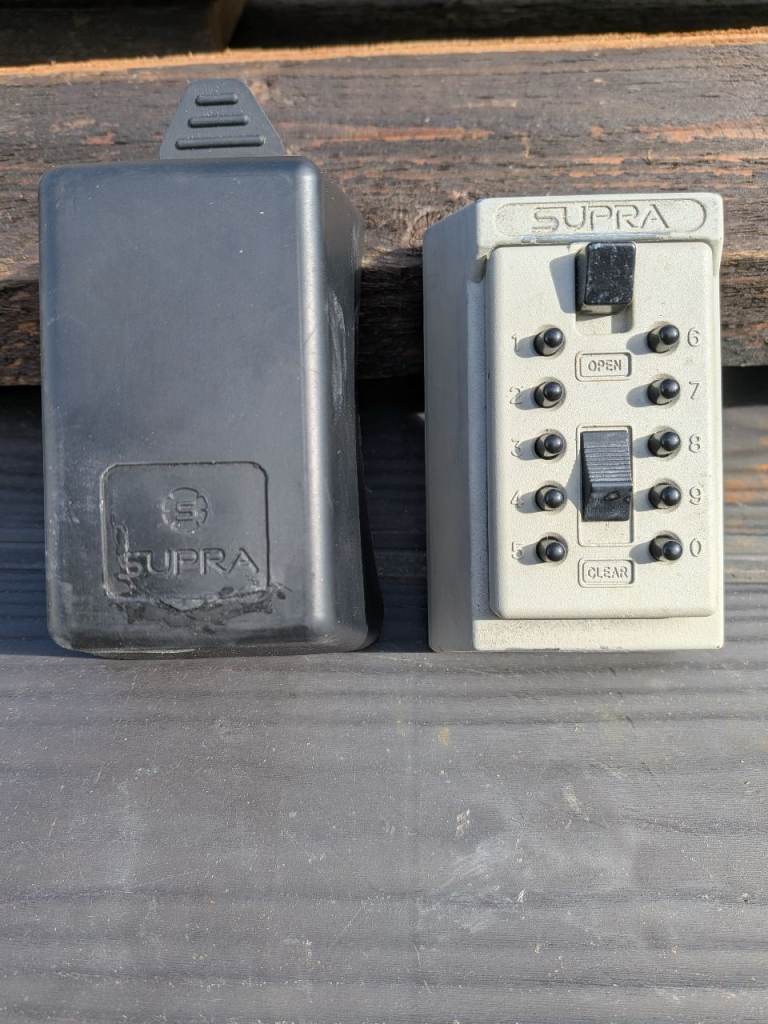 Supra key safe