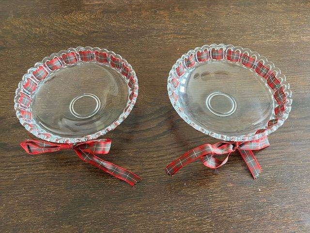 2 x Glass Dishes
