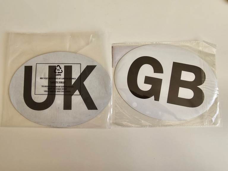 Magnetic UK/GB Car Sticker Oval Sign Badge GB/UK Plate Europe Travel