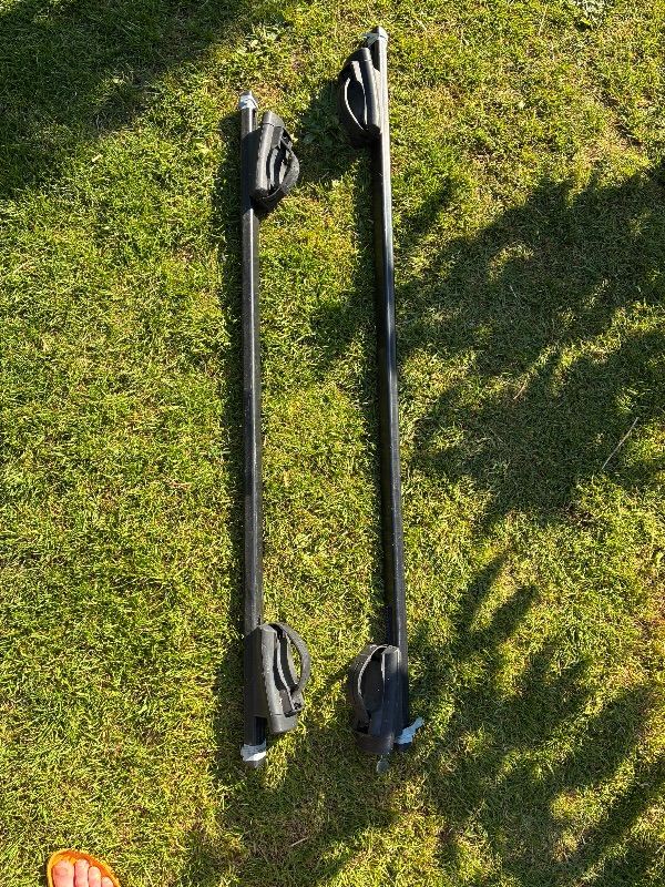 Thule roof bars