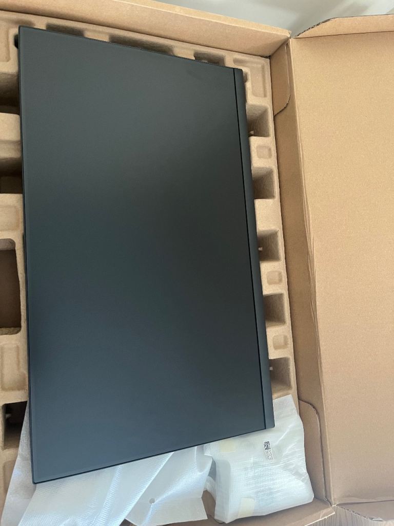 Computer screen /Dell P2422H/brand new 