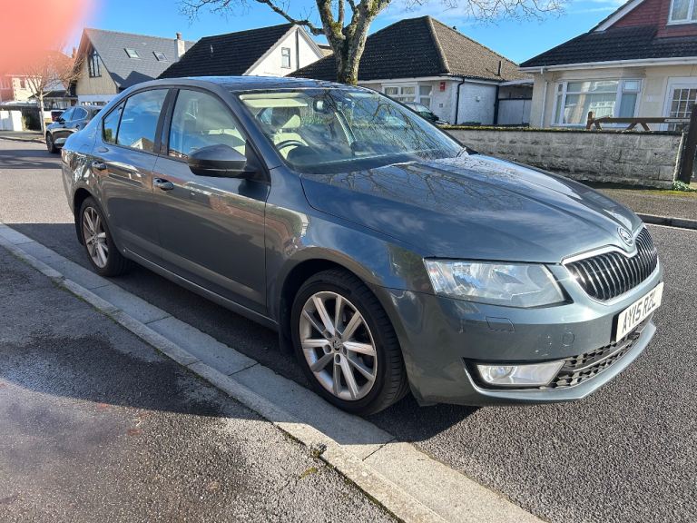 Skoda, OCTAVIA, Hatchback, 2015, DSG Automatic 1.6Tdi - £20 tax!