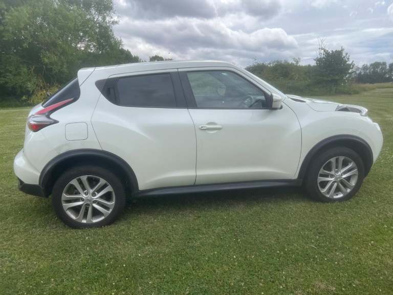 NISSAN JUKE 1.5 dCi Acenta Premium White Manual Diesel 2015