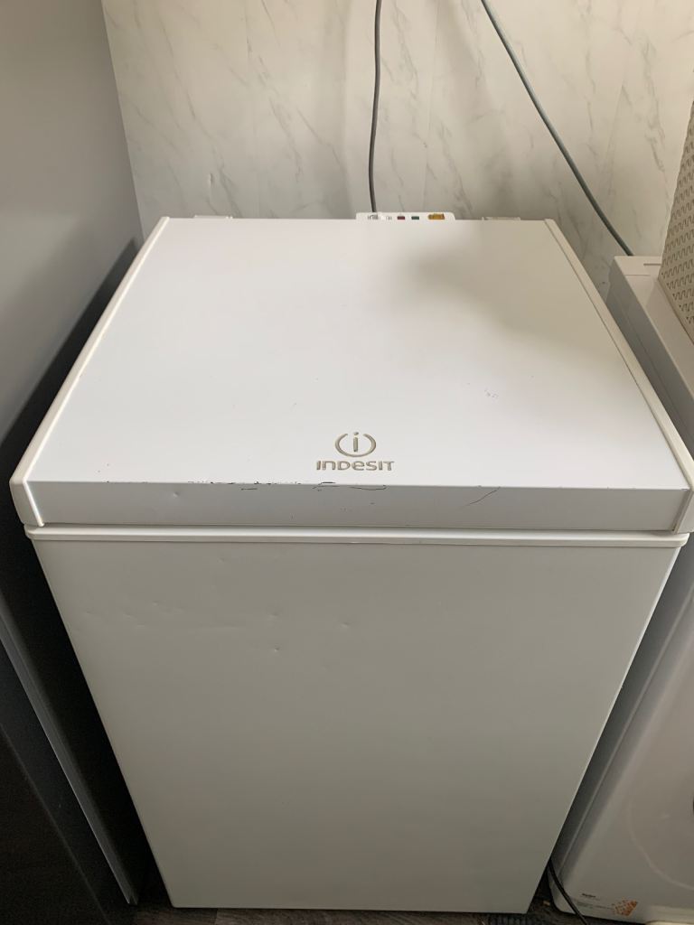 Indesit White Chest Freezer - Good Condition