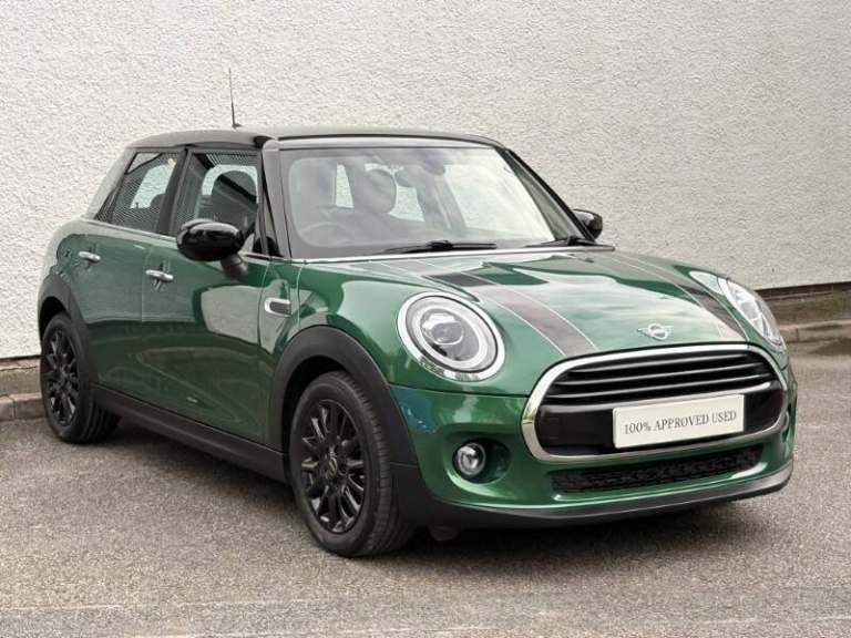 MINI HATCHBACK 1.5 Cooper Classic II 5dr