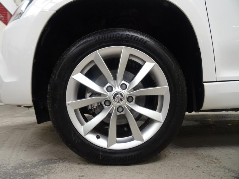 2015 Skoda Yeti 1.2 TSI 110 SE 5dr **ULTRA LOW MILEAGE*ONLY 9000 MILES FROM NEW** HATCHBACK Petro...