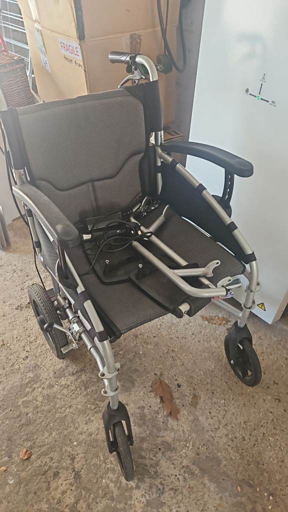 Powerpush assisted wheelchair 
