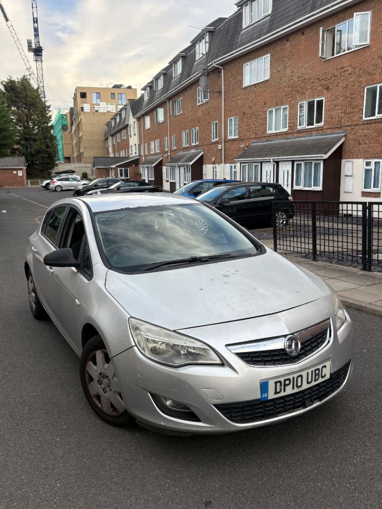 Vauxhall, ASTRA, Hatchback, 2010, Manual, 1598 (cc), 5 doors