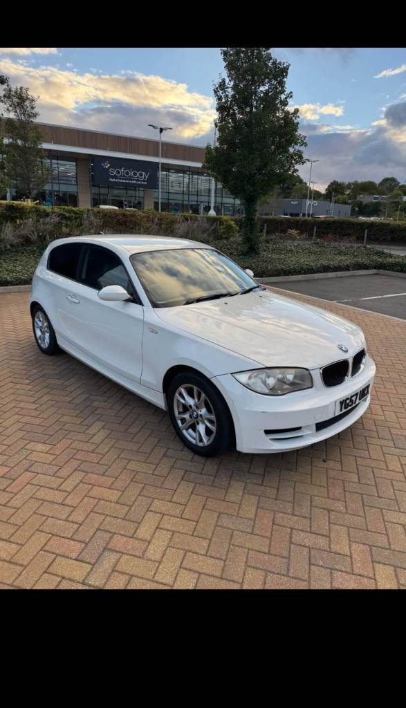 BMW, 1 SERIES, Hatchback, 2007, Manual, 1995 (cc), 3 doors