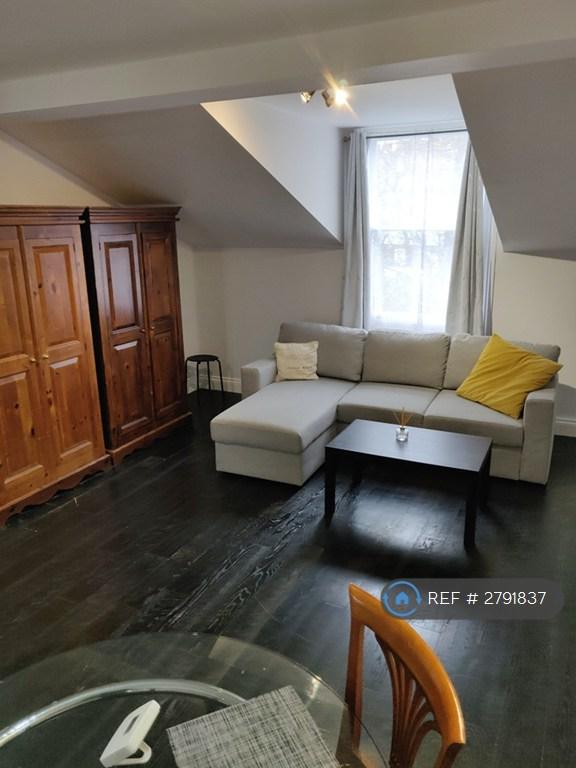 2 bedroom flat in Holland Road, London, W14 (2 bed) (#2791837)