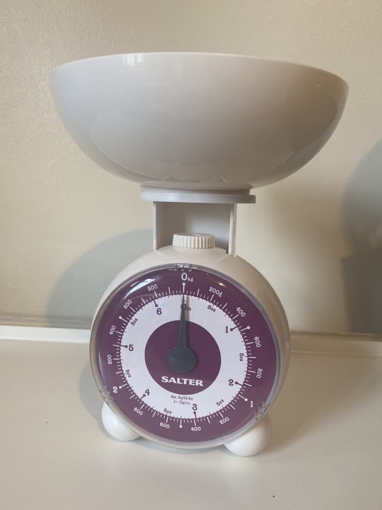 Salter orb mechanical kitchen scale . 