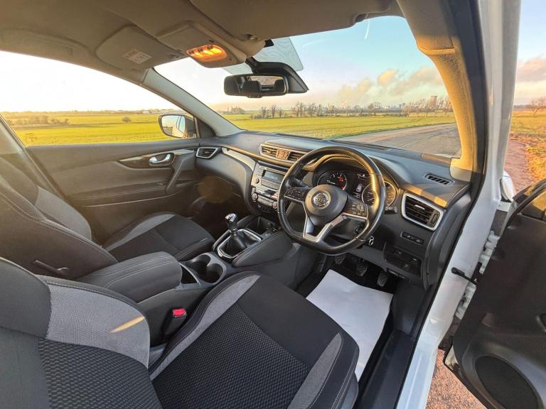 2017 Nissan Qashqai 1.5 dCi Acenta 5dr HATCHBACK DIESEL Manual