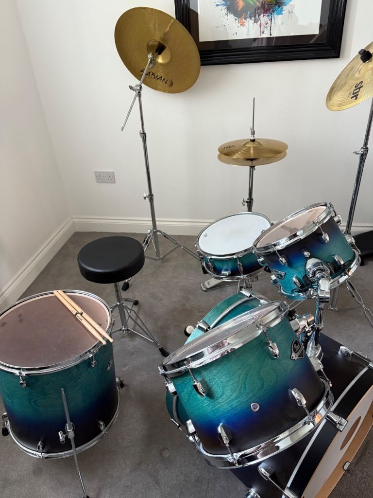 Pearl Export 5 piece Drum Kit