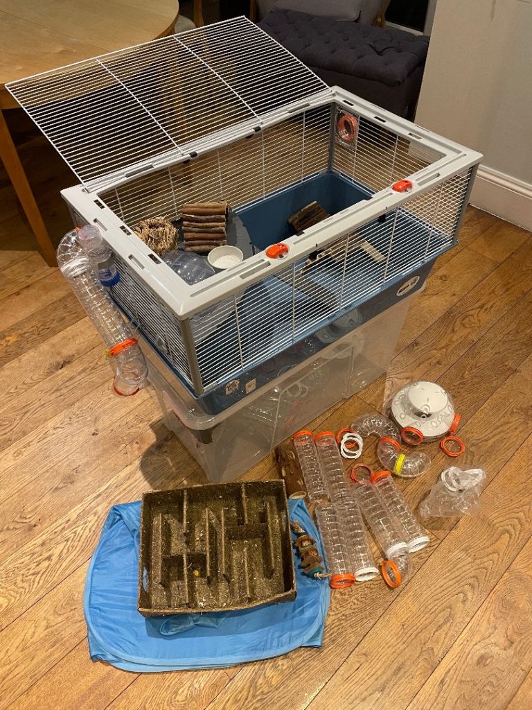 Large hamster cage and loads of accessories 