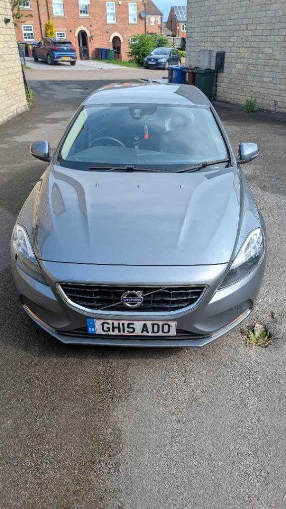 Volvo, V40, Hatchback, 2015, Semi-Auto, 1969 (cc), 5 doors