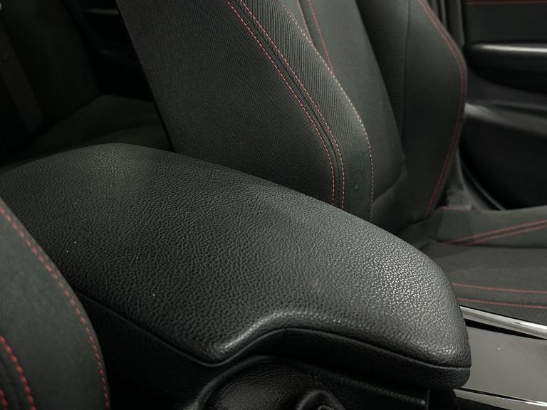 2017 BMW 3 Series 2.0 330e 7.6kWh Sport Auto Euro 6 (s/s) 4dr SALOON Petrol/Electric Hybrid Autom...