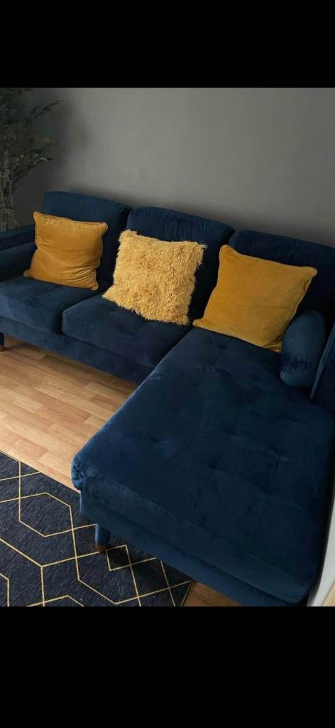 Corner sofa