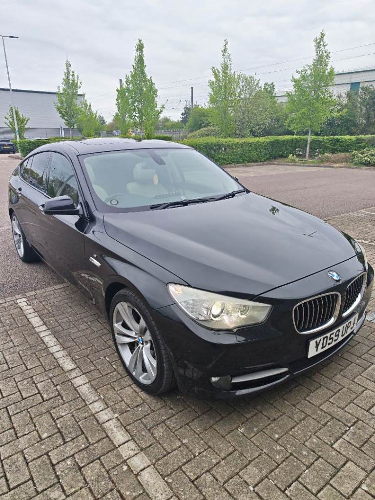 BMW 530D GT 2010 Automatic sunroof 