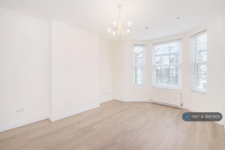 2 bedroom flat in Fernhead Road, London, W9 (2 bed) (#2667805)