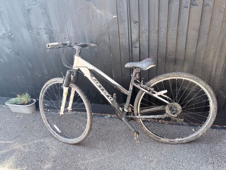 Women’s Carrera Crossfire1 bike 