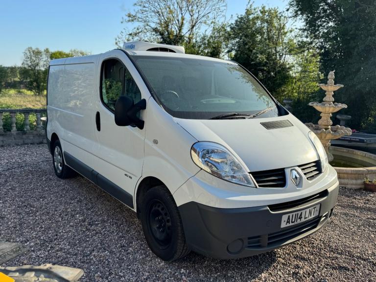 2014 RENAULT TRAFIC VAN EURO 5 115 SL27DCI + LONG MOT + HPI CLEAR + BARGAIN !!