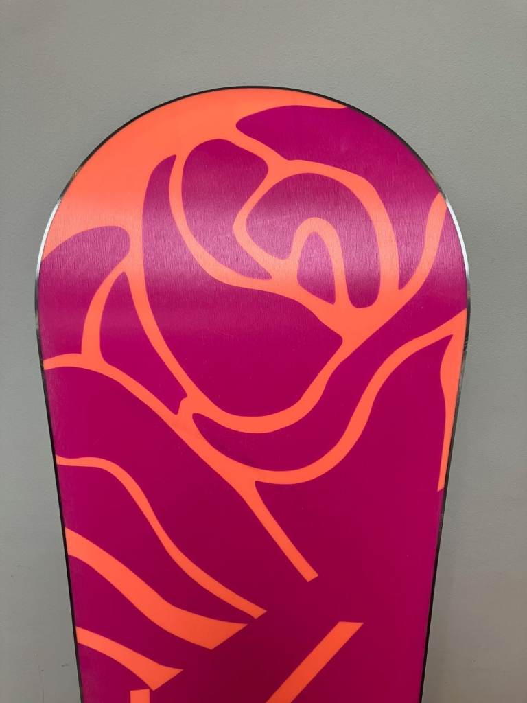 K2 First Lite 143cm snowboard & Burton Freestyle bindings £159