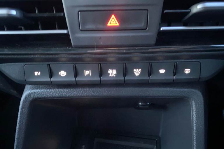 2025 Ford Transit Connect 661613 Van PETROL/ELECTRIC Automatic