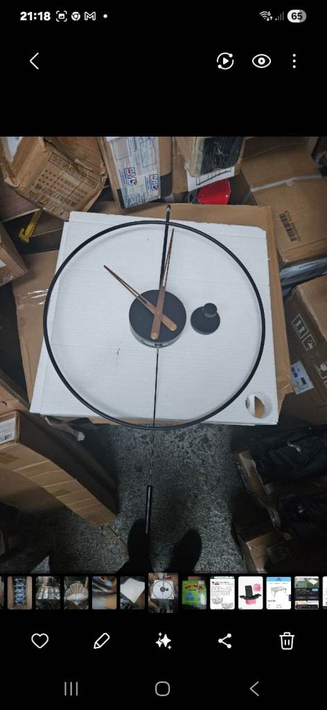 Wall clock 