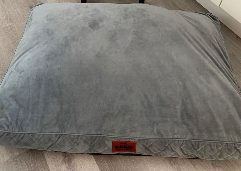 Paws for Slumber extra large dog bed 