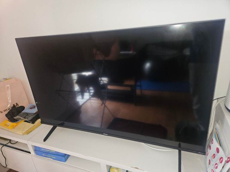 FREE – Hisense 50” 4K Smart TV – Broken Screen – For Parts or Repair – Collection Only