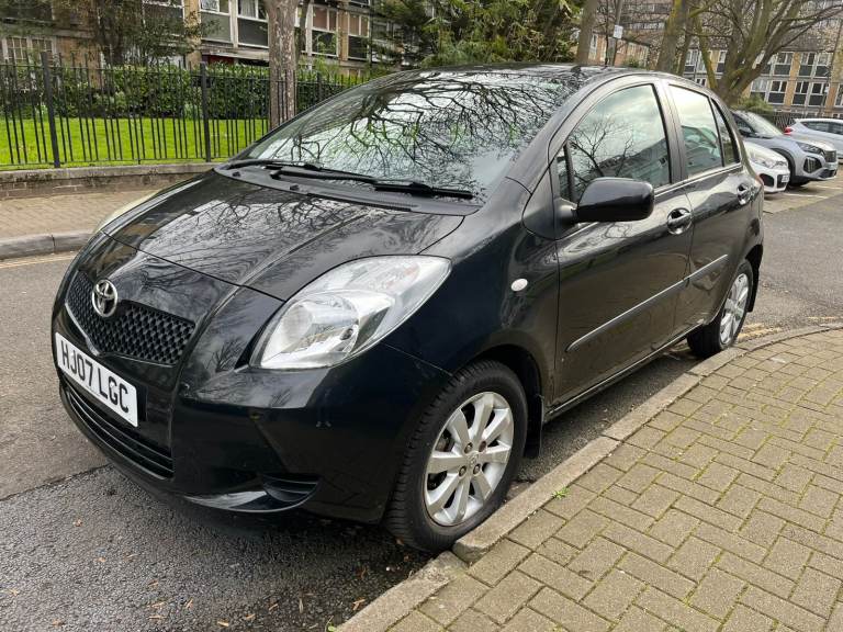 Toyota Yaris, 1.3 VVT-i Zinc Hatchback 5dr .