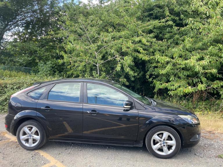 FORD FOCUS 1.8 ZETEC PETROL 11 REG BLACK 5 DOOR MOT FEBRUARY 9TH 2027 LOW INSURANCE 40+MPG