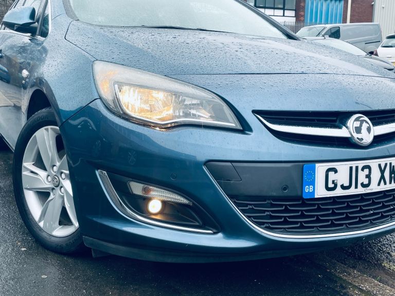 Vauxhall, ASTRA, Estate, 2013, Semi-Auto, 1598 (cc), 5 doors