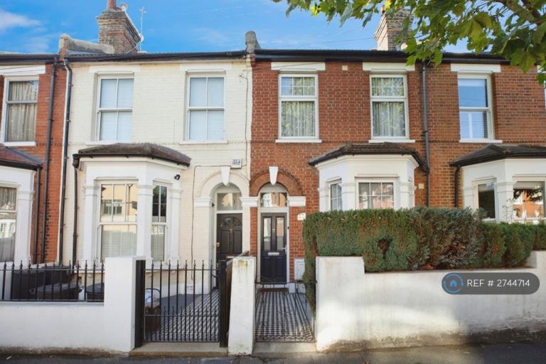6 bedroom house in Harberson Road, London, SW12 (6 bed) (#2744714)