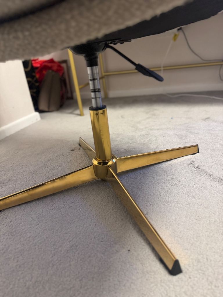 Swivel Boucle office chair beige/gold