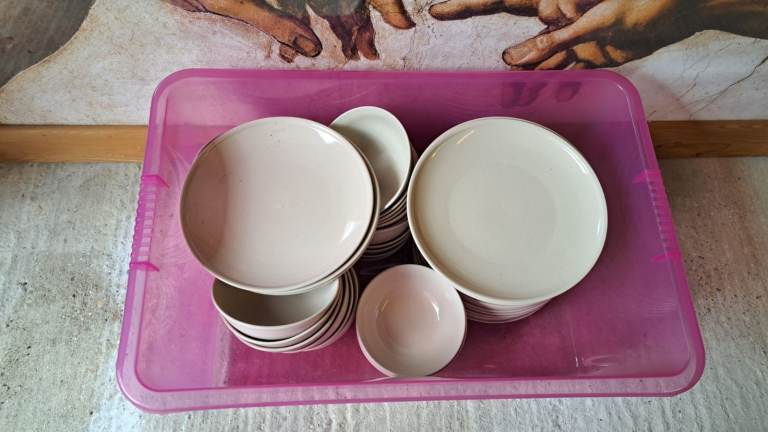 Plates and bowls