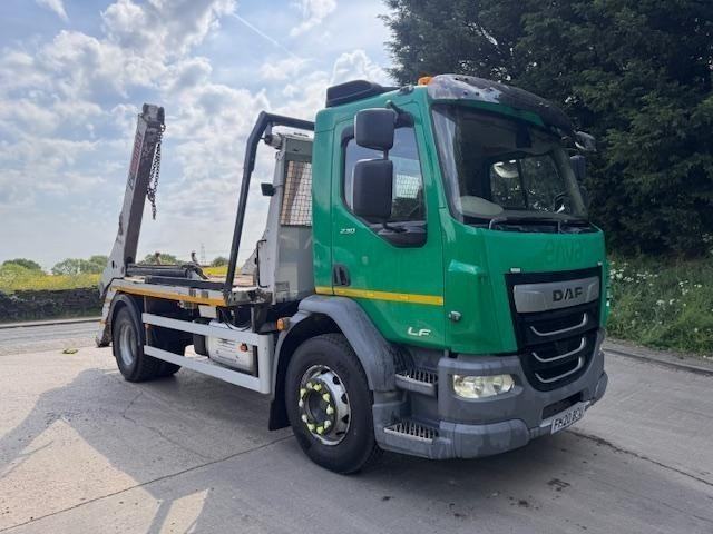 2020 DAF LF 230 EURO 6 MULTI-LIFT remote extending arm skip loader sheet system