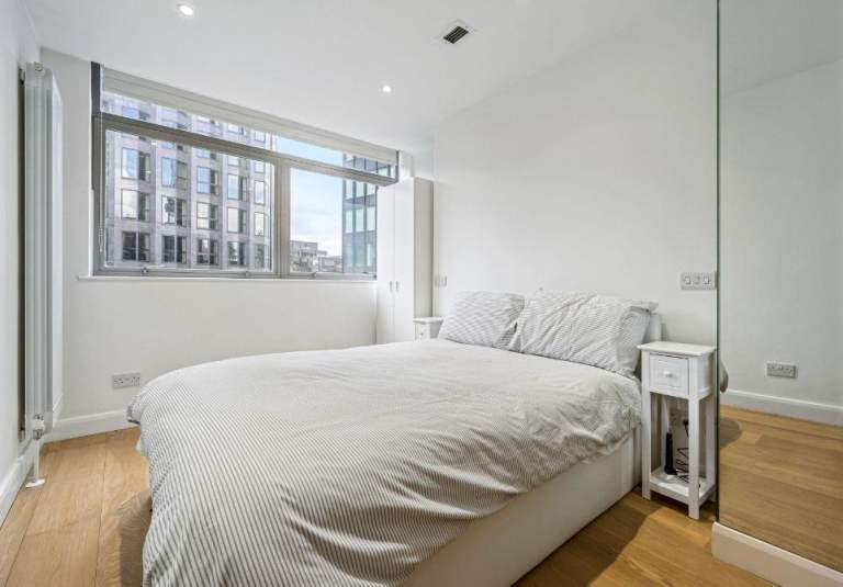 Modern 1-Bedroom Flat | Furnished | Fitted Kitchen | Bill Included | Christchurch House, London-SW1H