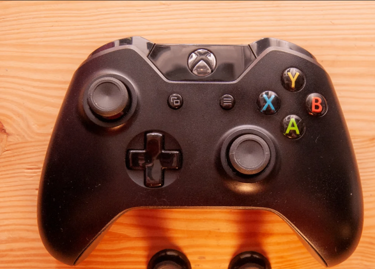 Xbox One Controller - Black 