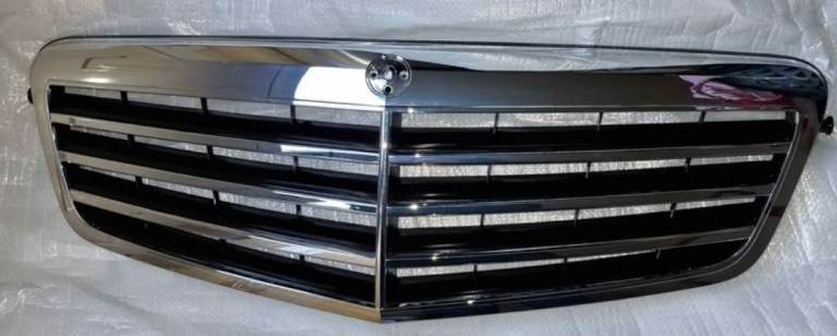 W212 e class mercedes grill new