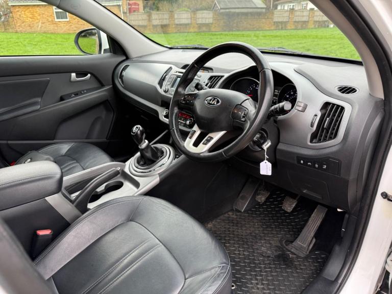 2016 Kia Sportage 1.7 CRDi EcoDynamics 3 2WD Euro 6 (s/s) 5dr ESTATE Diesel Manual