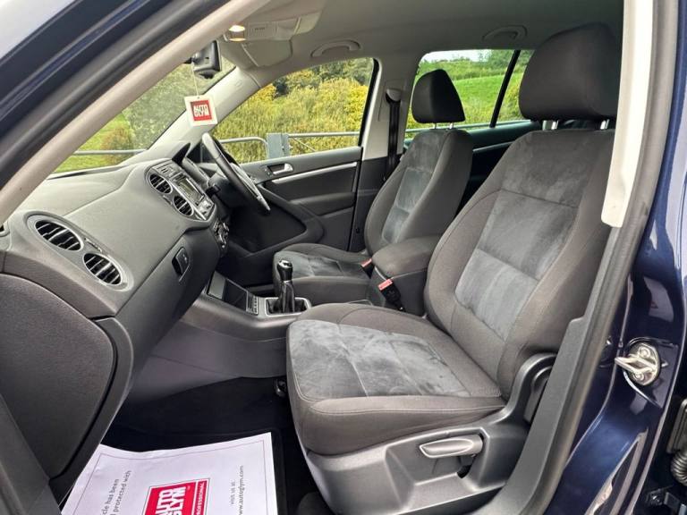 2014 Volkswagen Tiguan 2.0 TDI BlueMotion Tech Match SUV 5dr Diesel Manual 2WD Euro 5 (s/s) (140 ...