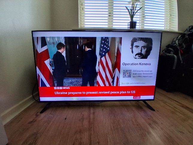 LG 49" Ultra HD Smart TV - 4k LCD