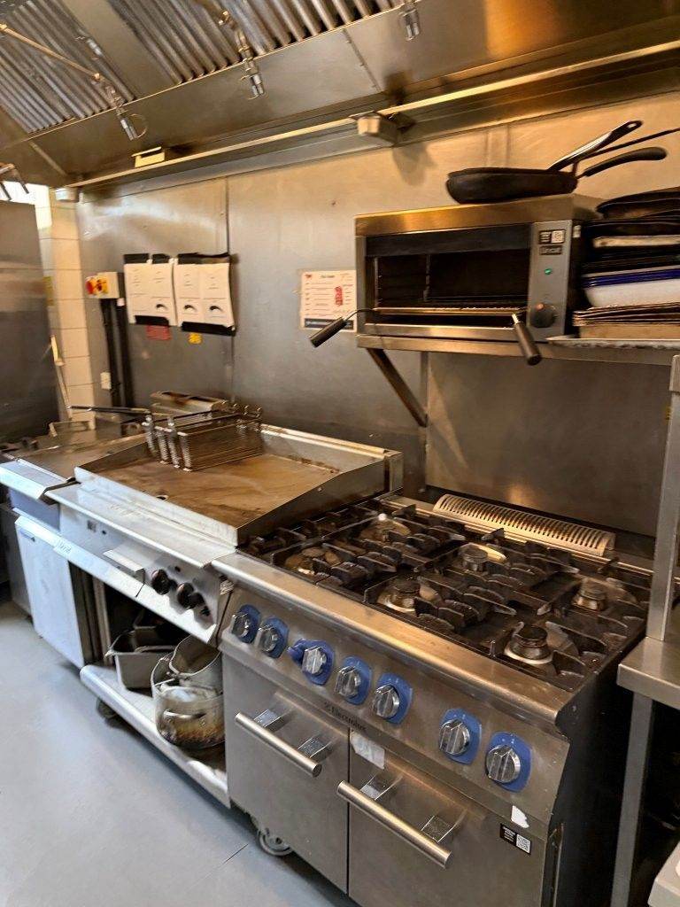 Pub & Bar Kitchen for Rent in Oxford 