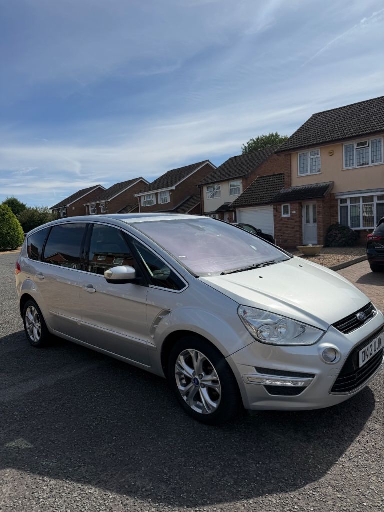 2012 AUTOMATIC FORD S MAX TITANIUM 2.0 DIESEL - 1 Year Mot / 2 Keys / 1 Owner 