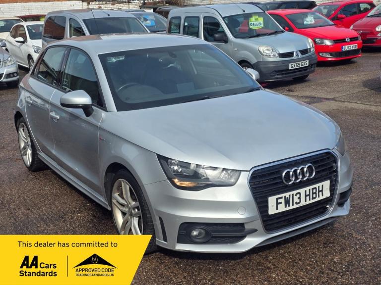 AUDI A1 1.4 TFSI S line 2013