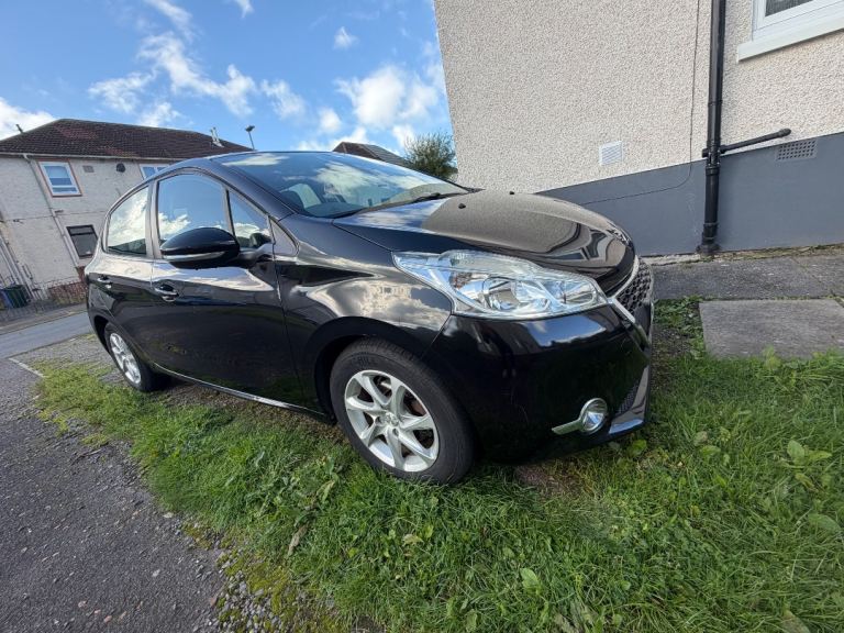 Peugeot, 208, Hatchback, 2014, Manual, 1398 (cc), 5 doors