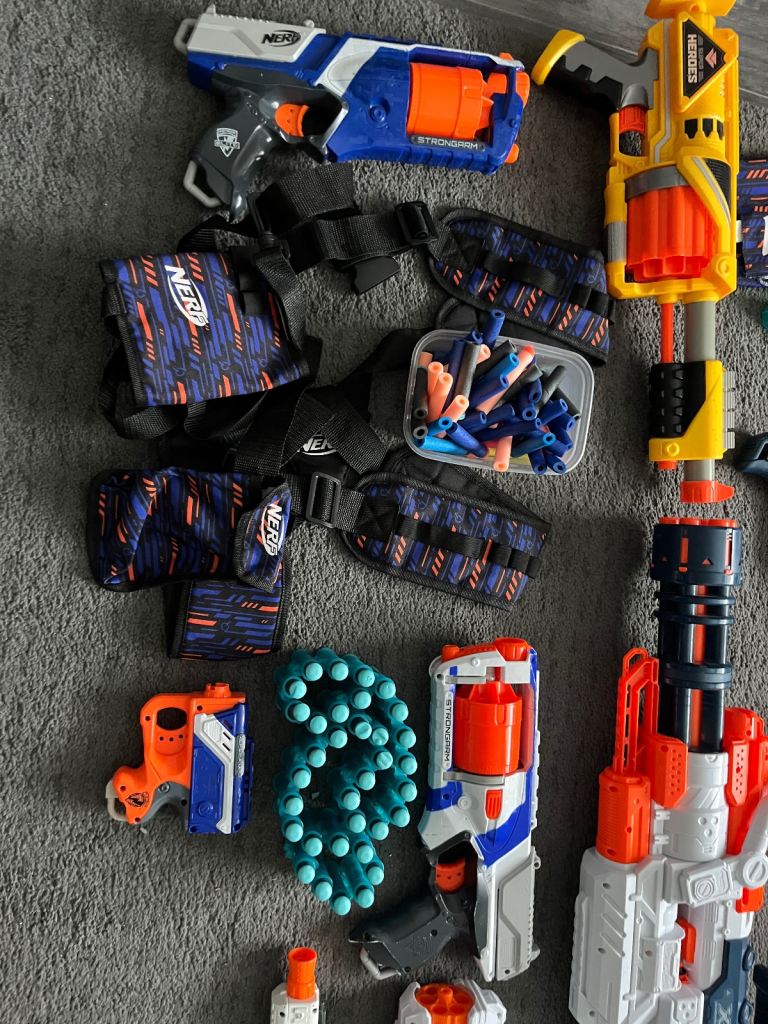 9 Nerf and X Shot Gun Set